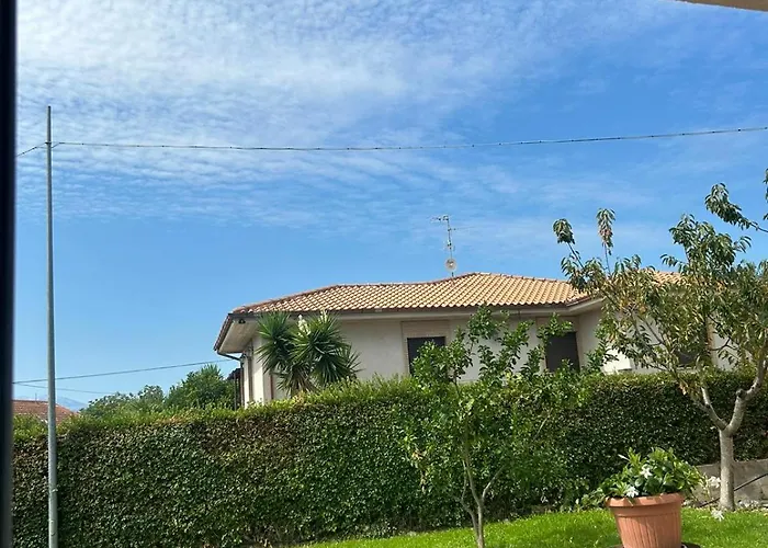 לינה וארוחת בוקר Sophia